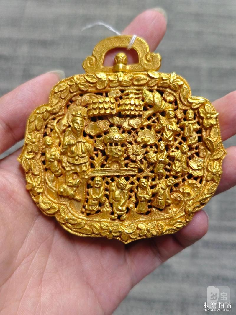 清 金质如意云头镂雕人物纹牌 - 图4